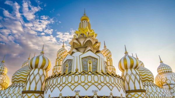 Become a street food master, no licence needed: Global Village opens registration for the kiosks and food carts category 