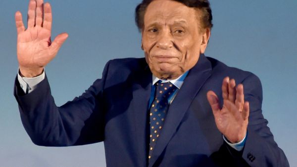 الفنان المصري عادل إمام الفنان المصري عادل إمام