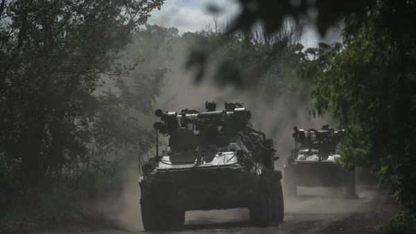 روسيا تباغت اوكرانيا بحملة معاكسة تربك هجومها المضاد