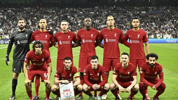 Liverpool's players pose ahead of during the UEFA Champions League last 16 second leg football match between Real Madrid CF and Liverpool FC at the Santiago Bernabeu stadium in Madrid on March 15, 2023. (Photo by JAVIER SORIANO / AFP)