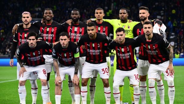 AC Milan squad (Photo by Marco BERTORELLO / AFP)