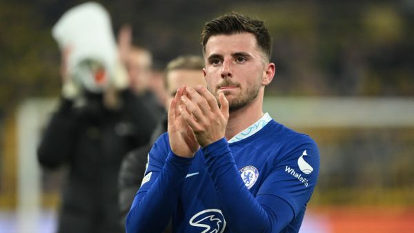 Chelsea's English midfielder Mason Mount applauds after the UEFA Champions League, first-leg, round of 16 football match BVB Borussia Dortmund vs Chelsea FC, in Dortmund, western Germany, on February 15, 2023. (Photo by INA FASSBENDER / AFP)