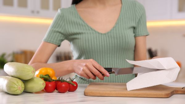 قالت الشرطة انها ضبطت السلاح الأبيض المستخدم في الجريمة. وقد عاقبت المحكمة الجانية بالسجن المشدد لـ10 سنوات