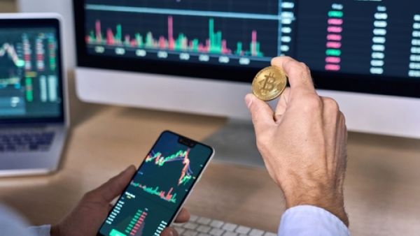 MicroStrategy Boosts Bitcoin Holdings