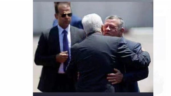 عباس يصل العاصمة الاردنية