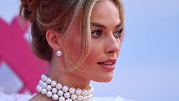 Robbie reportedly had many plastic surgery procedures (AFP)