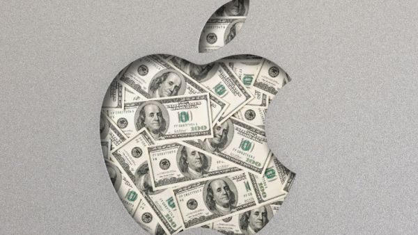 Apple's astounding stock buyback: over $500B spent in the past decade