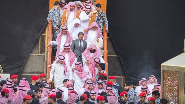 مشاهد غسل الكعبة المشرفة