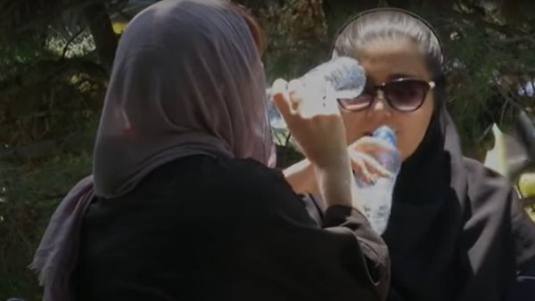 عطلة ليومين في ايران بسبب ارتفاع “غير مسبوق” بدرجات الحرارة