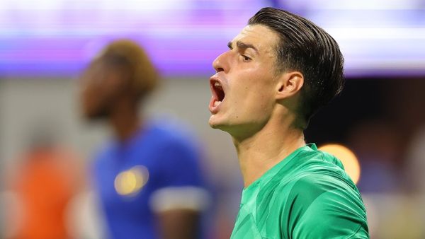 Goalkeeper Kepa Arrizabalaga #1 of Chelsea yells to his team against Newcastle United during the first half of the Premier League Summer Series match at Mercedes-Benz Stadium on July 26, 2023 in Atlanta, Georgia. Kevin C. Cox/Getty Images for Premier League/AFP (Photo by Kevin C. Cox / GETTY IMAGES NORTH AMERICA / Getty Images via AFP)