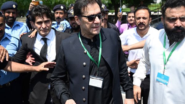 رئيس الوزراء الباكستاني السابق عمران خان