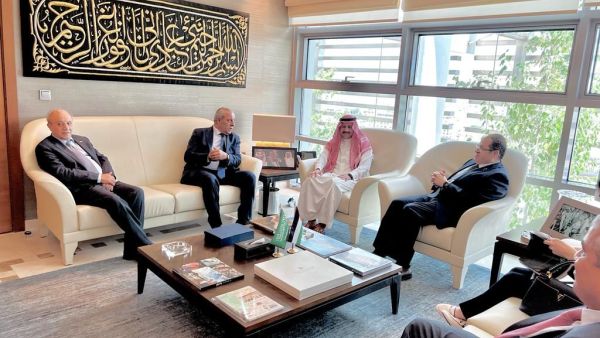 السديري مستقبلا الشيخ وفرج والخالدي