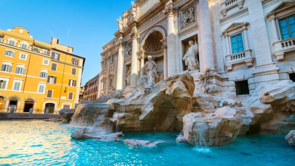 Fontana De Trevi. (Shutterstock) Fontana De Trevi