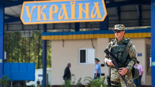 Border guard on checkpoint