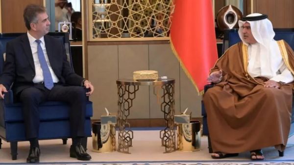 كوهين يلتقي بولي عهد البحرين
