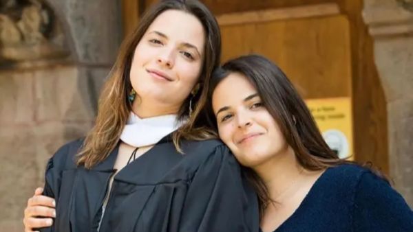 الأميرة للا فايزة رفقة شقيقتها الأميرة للا هاجر