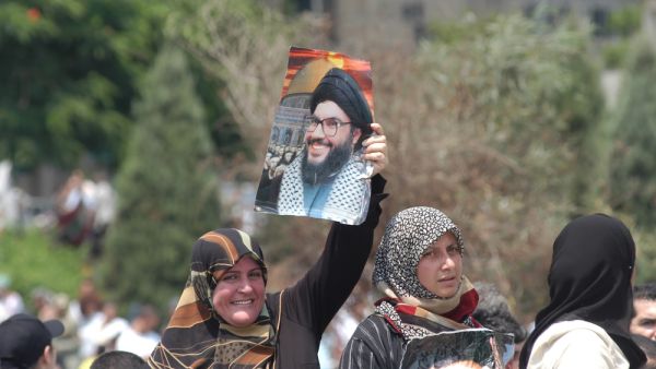 معهد اسرائيلي:  فرض المعادلة الجديدة على حزب الله سيؤدي تدريجياً إلى تآكل قدرات الحزب وسيعزز الردع الإسرائيلي