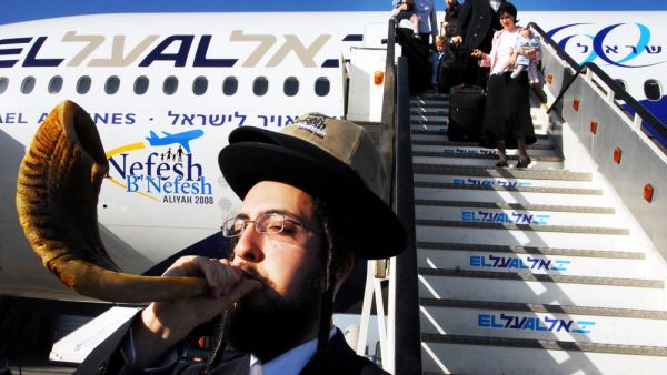 إسرائيل تواجه تشويشات لا تتوقف من مصادر مجهولة 