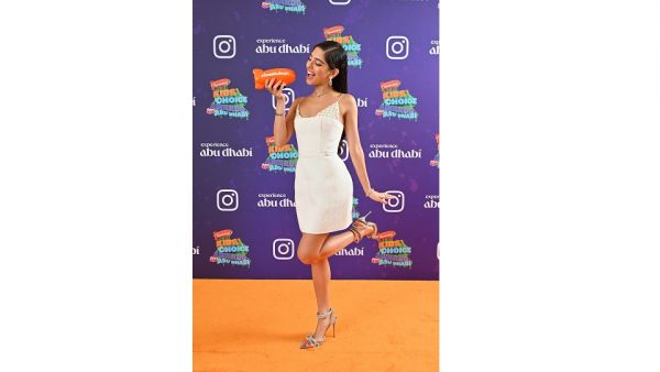 Mayan El-Sayed  Mayan El-Sayed wins Favorite Actress at Nickelodeon Kids’ Choice Awards Abu Dhabi