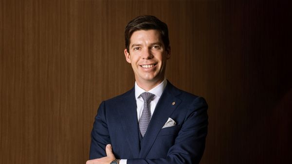 Four Seasons Hotel Cairo at The First Residence Welcomes Charles Fisher as General Manager