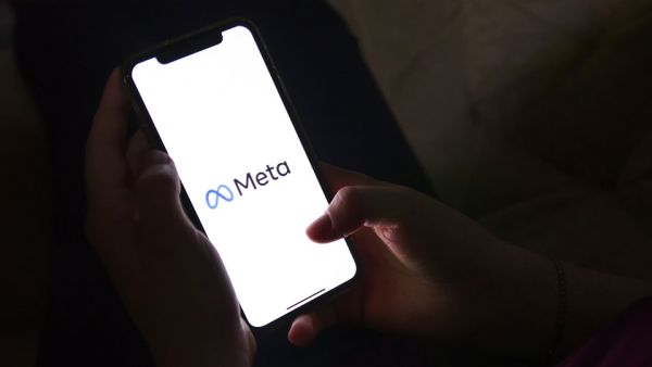 "Lama 2" is a substantial language model for artificial intelligence based on the open-source system that Meta launched in July. Meta platforms working on a powerful AI Model