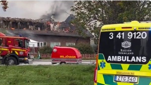 حريقٌ هائل في أكبر مسجد في مدينة إسكلستونا بالسويد