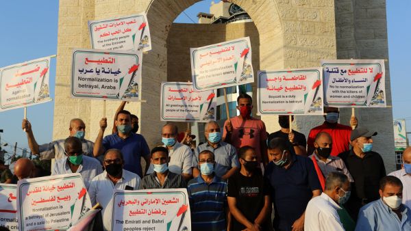  بلينكن اتصل مع وزراء خارجية دول عربية لمد يحددها "كي يسمع منهم إدانة عملية حركة حماس 