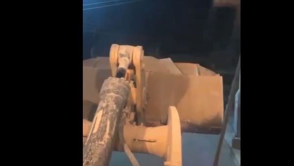 واستشهد العشريني رجا طه فجر اليوم، عندما حاول تنفيذ عملية دهس باستخدام جرافة كييرة