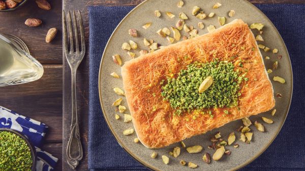 طريقة تحضير الكنافة الغزاوية طريقة تحضير الكنافة الغزاوية