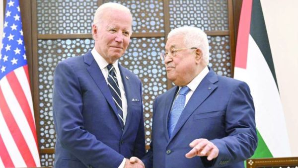 عباس يرفض تبني بايدن للرواية الاسرائيلية 