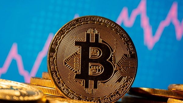 Bitcoin sees first quarterly decline in 2023 amid economic uncertainty