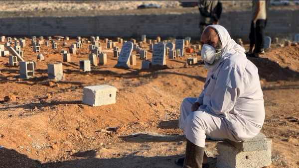 مقابر جماعية لضحايا إعصار درنة 