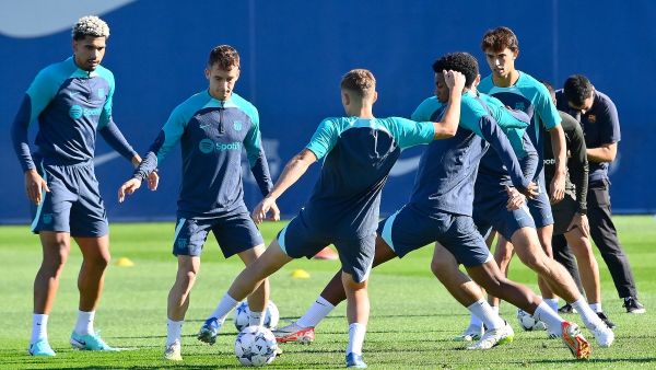 FC Barcelona's players attend a training session at the Joan Gamper training ground in Sant Joan Despi, near Barcelona, on October 24, 2023, on the eve of their UEFA Champions League 1st round Group H football match against Shakhtar Donetsk. (Photo by Pau BARRENA / AFP)