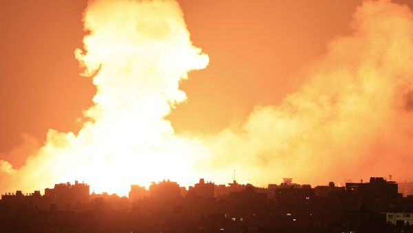 "اسرائيل" تسعى لتحويل مدينة غزة إلى أنقاض 