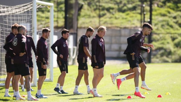 Kai Havertz (R) and teammates exercise during a training session of the German national football team at New England Revolution training center on October 13, 2023 in Foxborough, Massachusetts. Alex Grimm/Getty Images/AFP (Photo by ALEX GRIMM / GETTY IMAGES NORTH AMERICA / Getty Images via AFP)