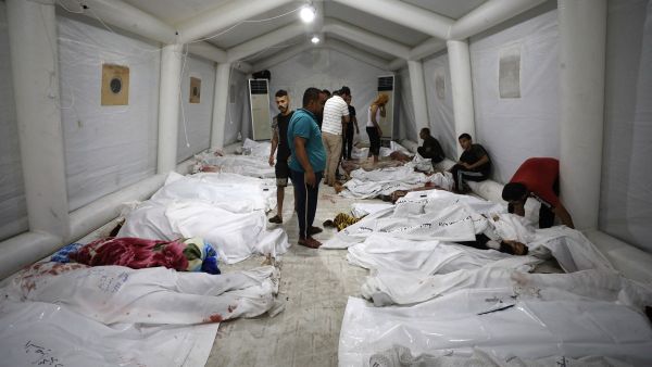 مئات الشهداء والجرحى في قصف المستشفى المعمداني بقطاع غزة