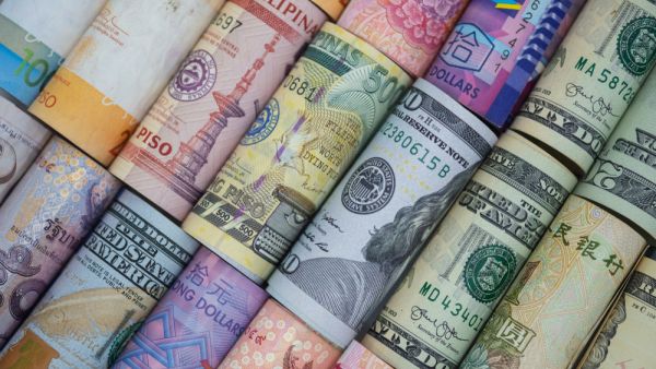 strongest currencies