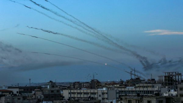 Projectiles hit Egyptian towns, causing injuries. (Anas Mohammed/ Shutterstock)