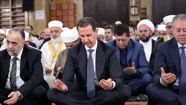 الاسد يحاول ابعاد نفسه عن المشهد