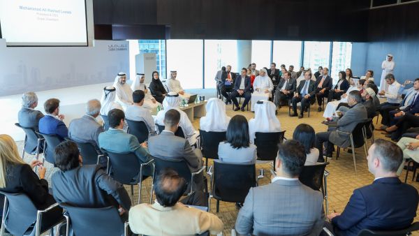 غرفة تجارة دبي تؤكد التزامها خدمة مجتمع الأعمال وتعزيز تنافسيته ودعم نموه 