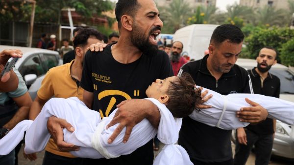 تم يوم الأربعاء الماضي إجلاء حوالي 80 جريحًا فلسطينيًا من قطاع غزة إلى مصر