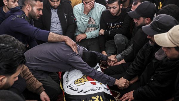منظمات حقوق الإنسان تطالب منذ أسابيع السماح بإدخال الوقود إلى غزة