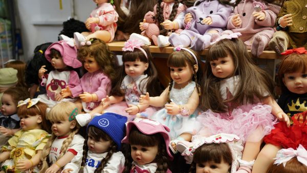 love for dolls 