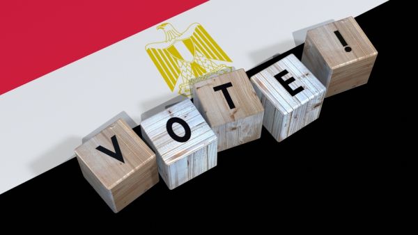 مرشحين ينافسون السيسي