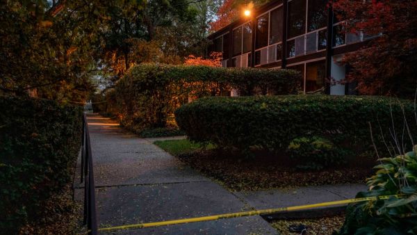 Tragedy in Dover: Family of three killed in suspected murder-suicide. (Sarah Rice/ AFP)