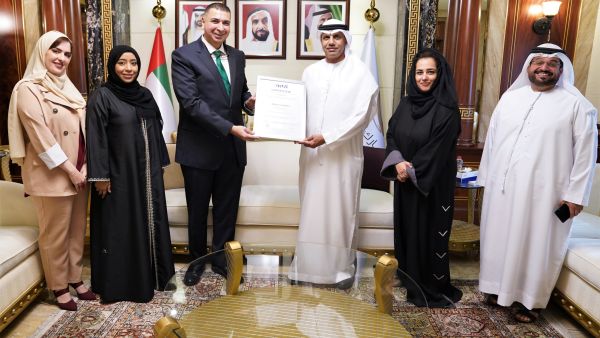 الحوكمة المؤسسية قيمة مستدامة في جمارك دبي