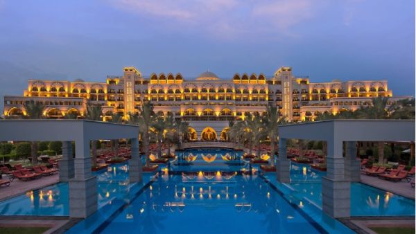 Jumeirah Zabeel Saray Announces a Mystical Night Pool Party