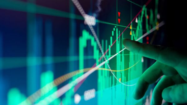 U.S. Stock indices close lower in first sessions of 2024 amidst technology stock pressure