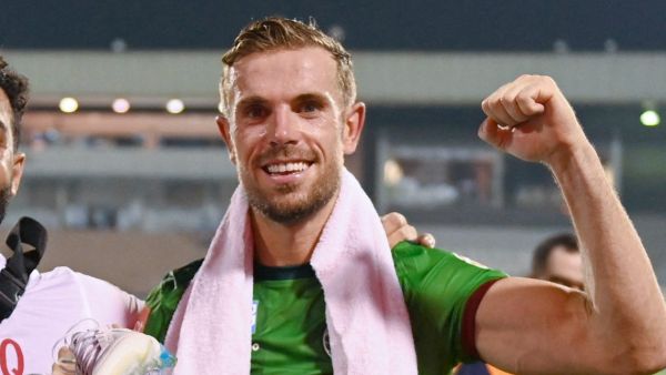 Ettifaq's English midfielder #10 Jordan Henderson celebrates his team's win in the Saudi Pro League football match between Al-Ettifaq and Al-Nassr at the Prince Mohamed bin Fahd Stadium in Dammam on August 14, 2023. (Photo by Ali Alhaji / AFP)