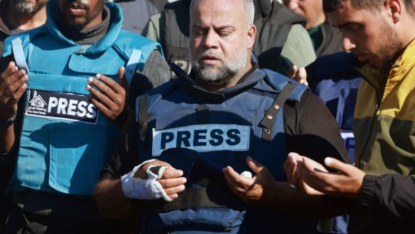 مراسل قناة الجزيرة "وائل الدحدوح"